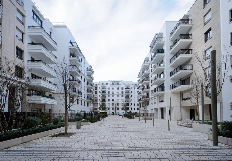 Photo : artificialisation et imperméabilisation des sols : Îlot Sisley à Suresnes (Ile-de-France). © Arnaud Bouissou/Terra – 5 février 2014 Photo : artificialisation et imperméabilisation des sols : Îlot Sisley à Suresnes (Ile-de-France). © Arnaud Bouissou/Terra – 5 février 2014